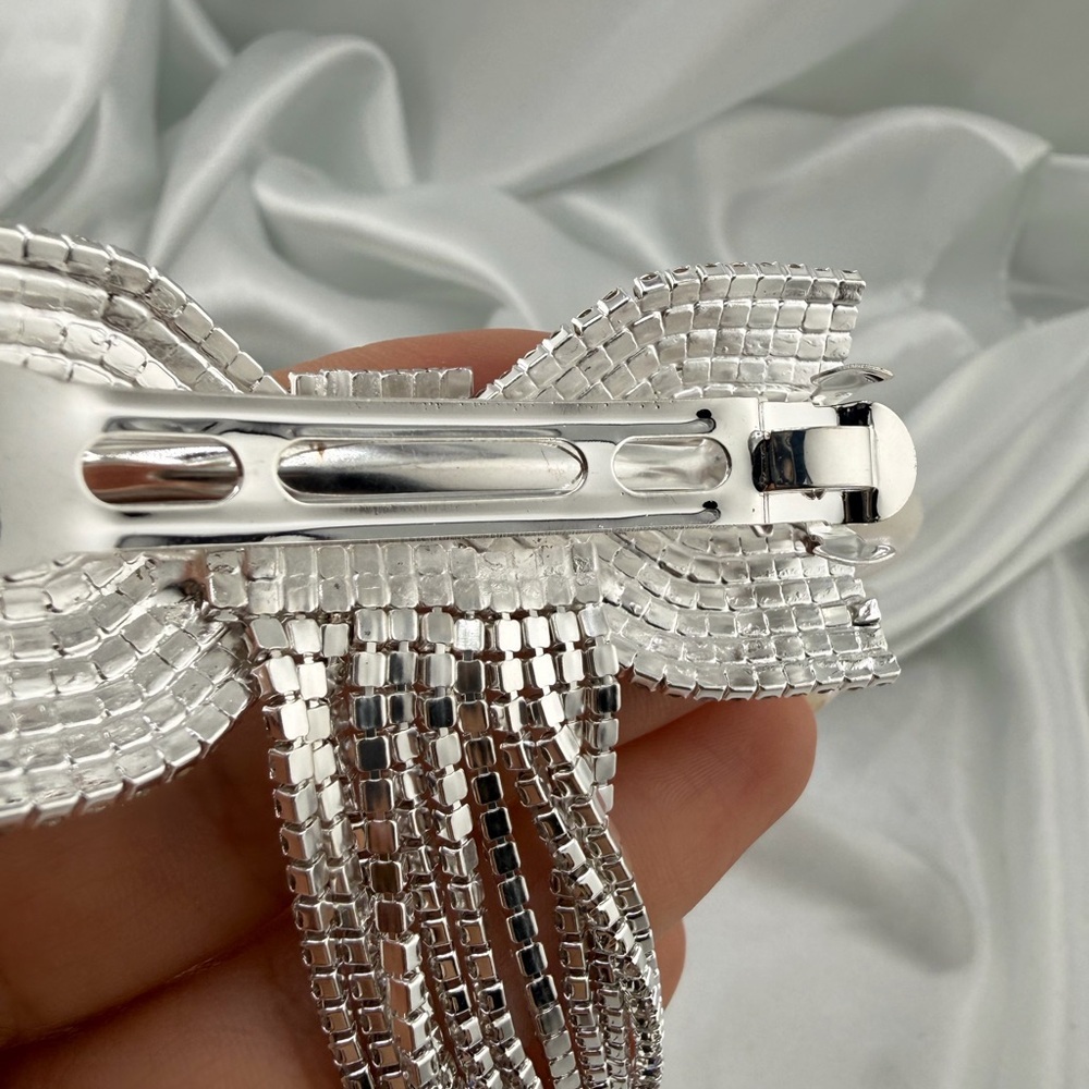Sparkling Silver Rhinestone Bow Brooch - Picture 5 of 9